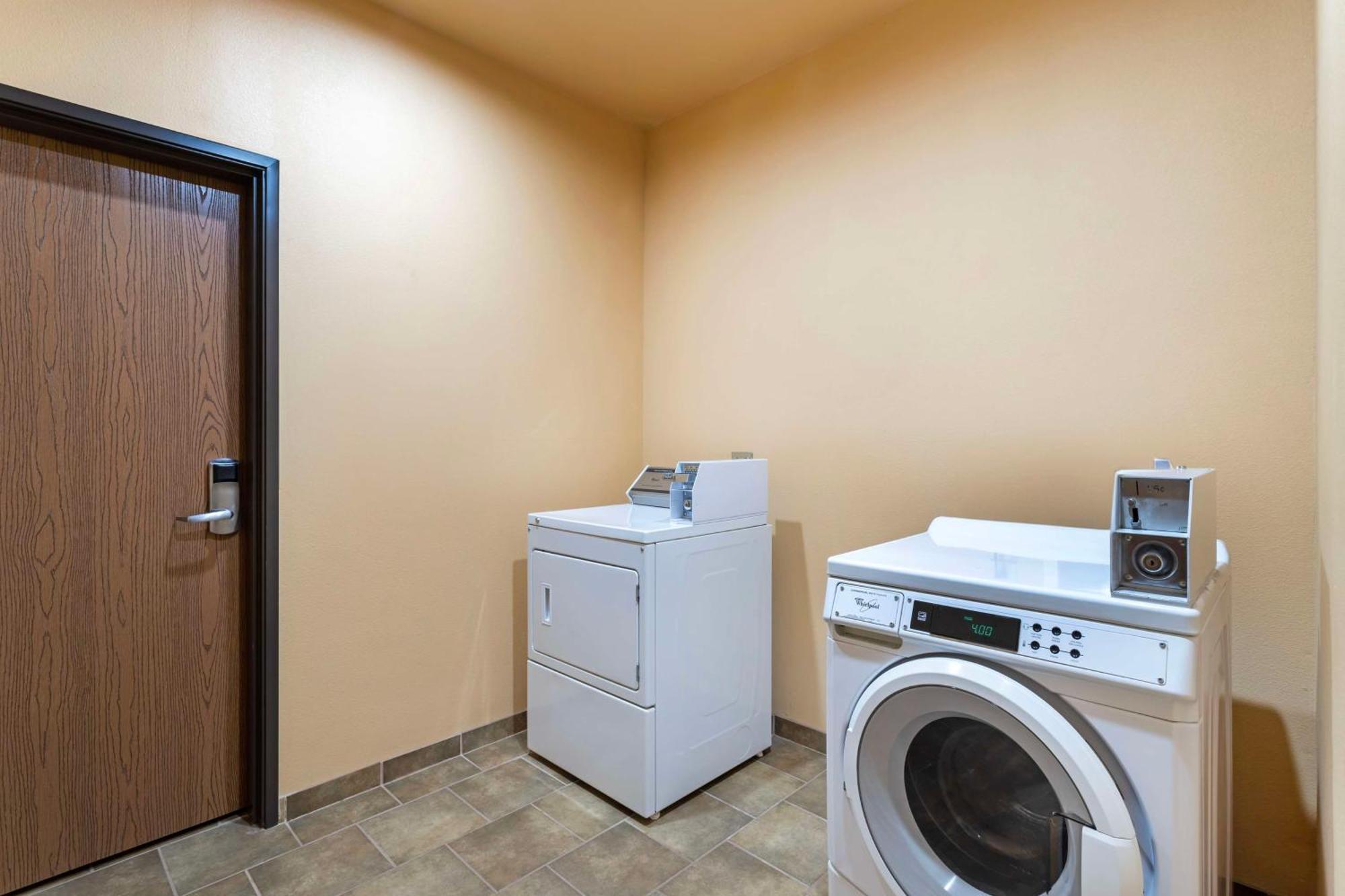 Best Western Plus Goliad Inn & Suites Eksteriør billede