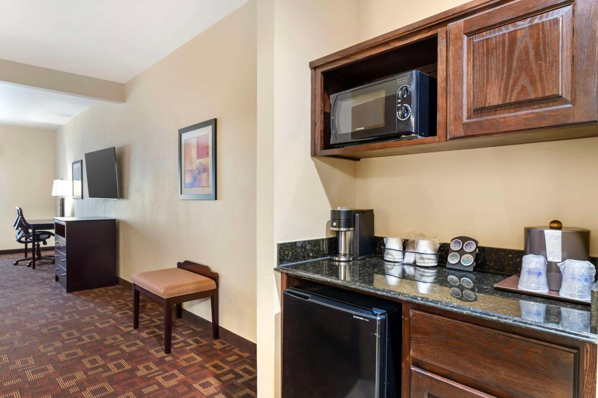 Best Western Plus Goliad Inn & Suites Eksteriør billede
